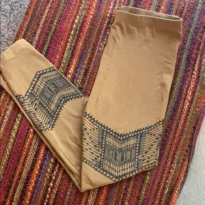 Grizzy loves leggings!